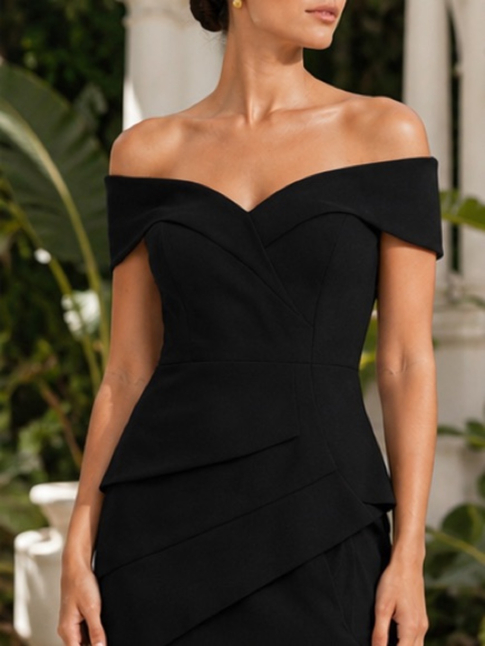 Xscape Jovie Peplum Dress Off Shoulder Black Scuba Crepe Excellent $259. Size 4 - Picture 2 of 10